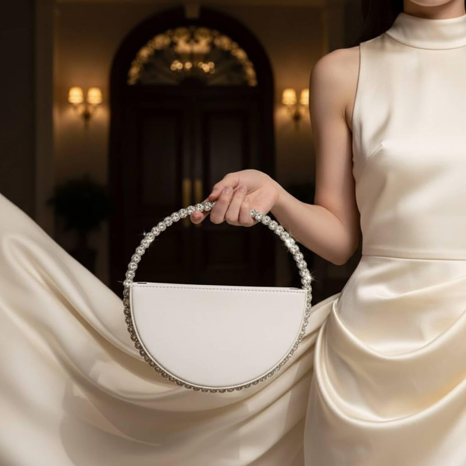 Elegant Rhinestone Circle Evening Clutch